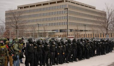 Trump is threatening to cut funding from sanctuary cities. Here’s what to know : NPR