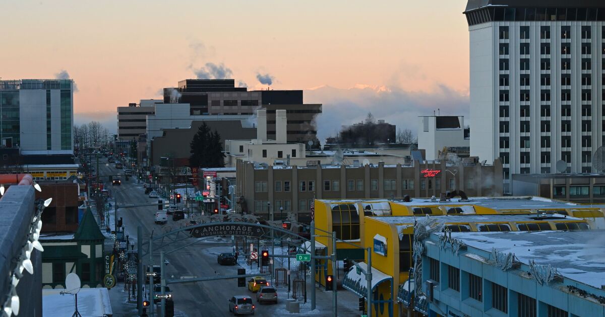 Anchorage braces for frigid temperatures, as National Weather Service issues cold weather advisory
