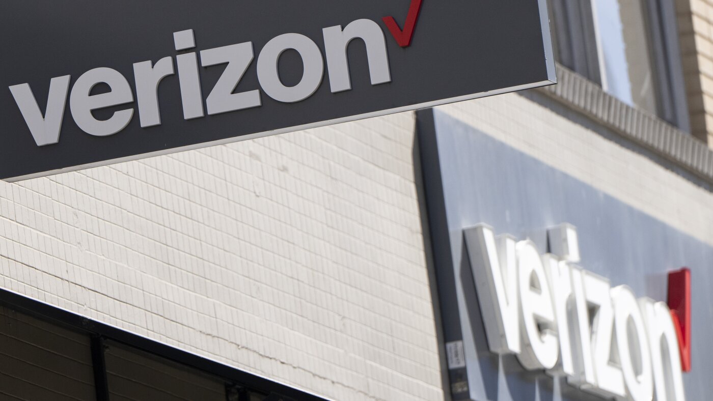 Verizon just had a big outage. Here’s what we know : NPR