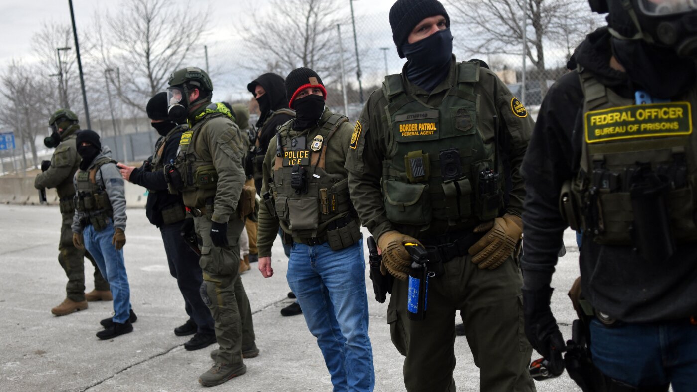 U.S. military troops on standby for possible deployment to Minnesota : NPR