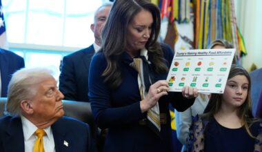 Trump signs law returning whole milk to school lunches