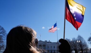 Live updates: Trump meets Venezuelan opposition leader Machado