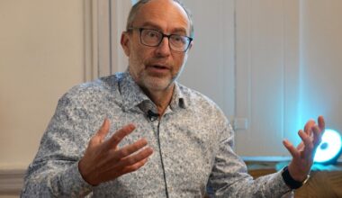 Wikipedia signs business deals with top AI companies like Amazon and Microsoft