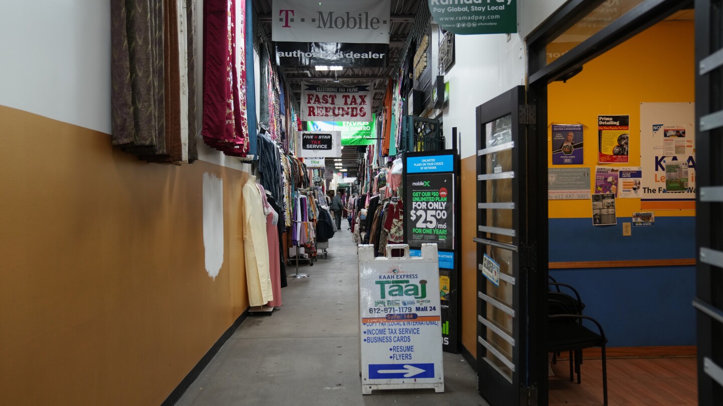 ICE fears strain Somali businesses in Minneapolis