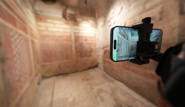 Ancient Rome meets modern technology as tourists visit restored, frescoed home via livestream tours