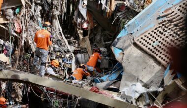 Rescuers detect 'signs of life' at Philippines landfill collapse site