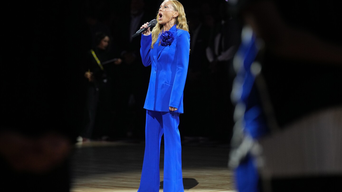 Heckler yells 'leave Greenland alone!' during US national anthem at NBA game in London