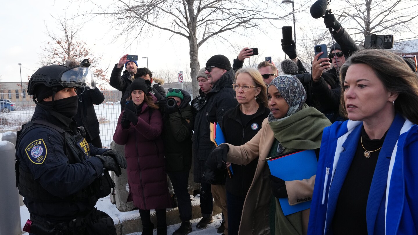 Judge won't block DHS policy on lawmaker access to ICE facilities