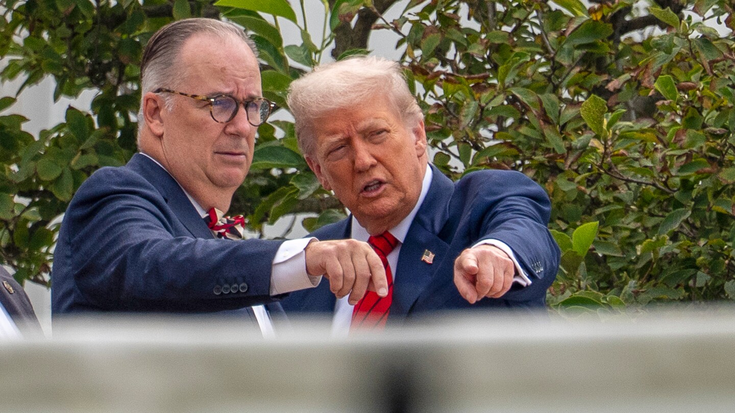 Trump quietly appoints members to Commission of Fine Arts