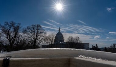 Senate leaders scramble to avert partial government shutdown