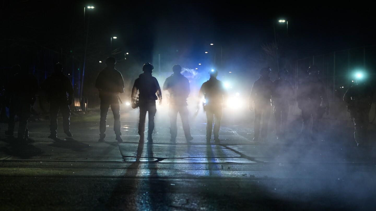 Tension and chaos take hold during Trump's Minneapolis-area immigration crackdown