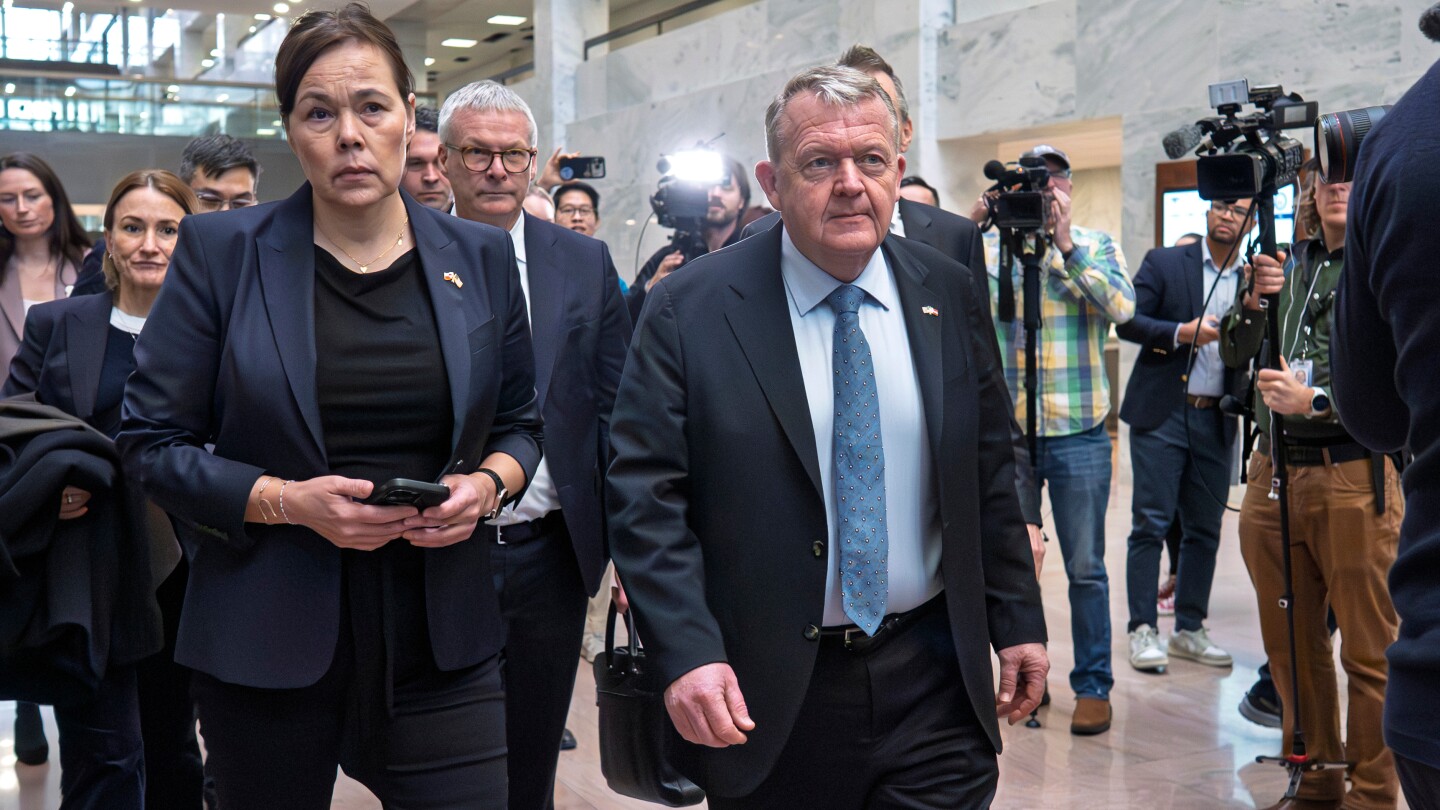 European troops arrive in Greenland as Denmark talks with US