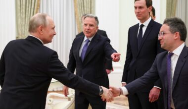 Kremlin says territorial issue key obstacle to Ukraine peace