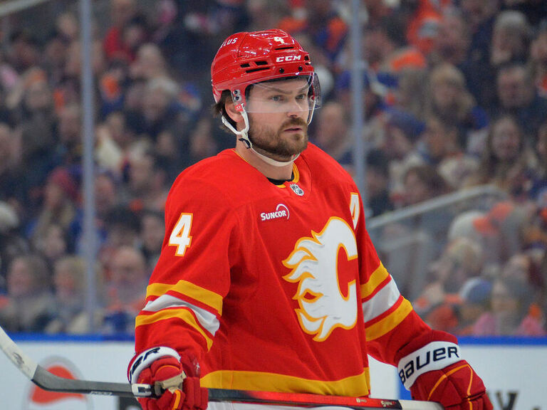 Report: Bruins, Golden Knights among 4 teams in mix for Andersson