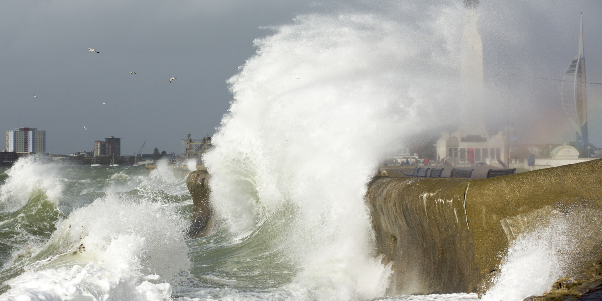 Red warning for wind issued as Storm Goretti approaches