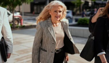 Judge spares Tennessee lawmaker prison time in corruption case where Trump pardoned ex-speaker, aide