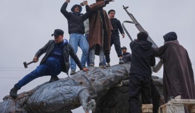 Syrian government seizes strategic town in Raqqa from Kurdish forces