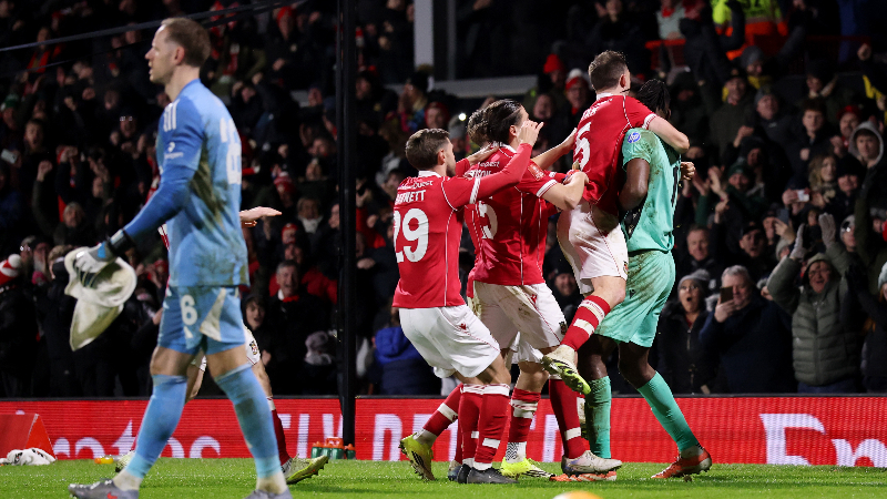 Wrexham cause upset with penalty shootout victory over Nottingham Forest