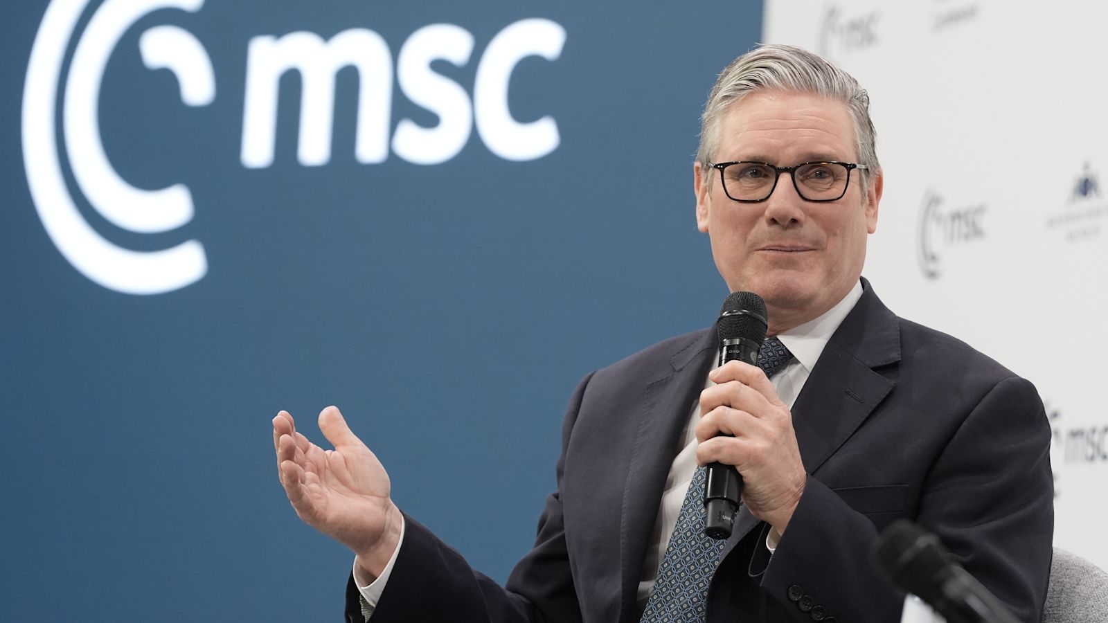 Starmer warns Europe 'must be ready to fight' as Russia threat grows