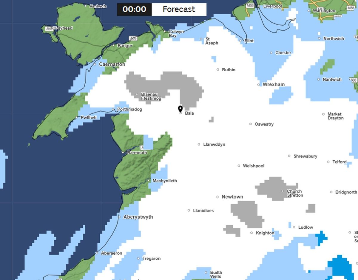 Forecasted snowfall distribution at midnight on Friday, February 13