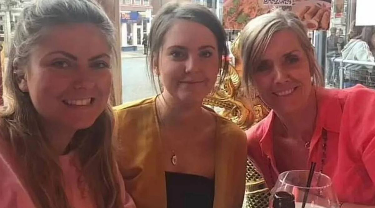Eleanor Brown with her mum Sarah and sister Sophie