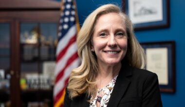 Democrats pick Gov. Spanberger to give State of the Union rebuttal