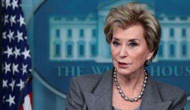 Trump officials warn colleges about low student loan repayment rates