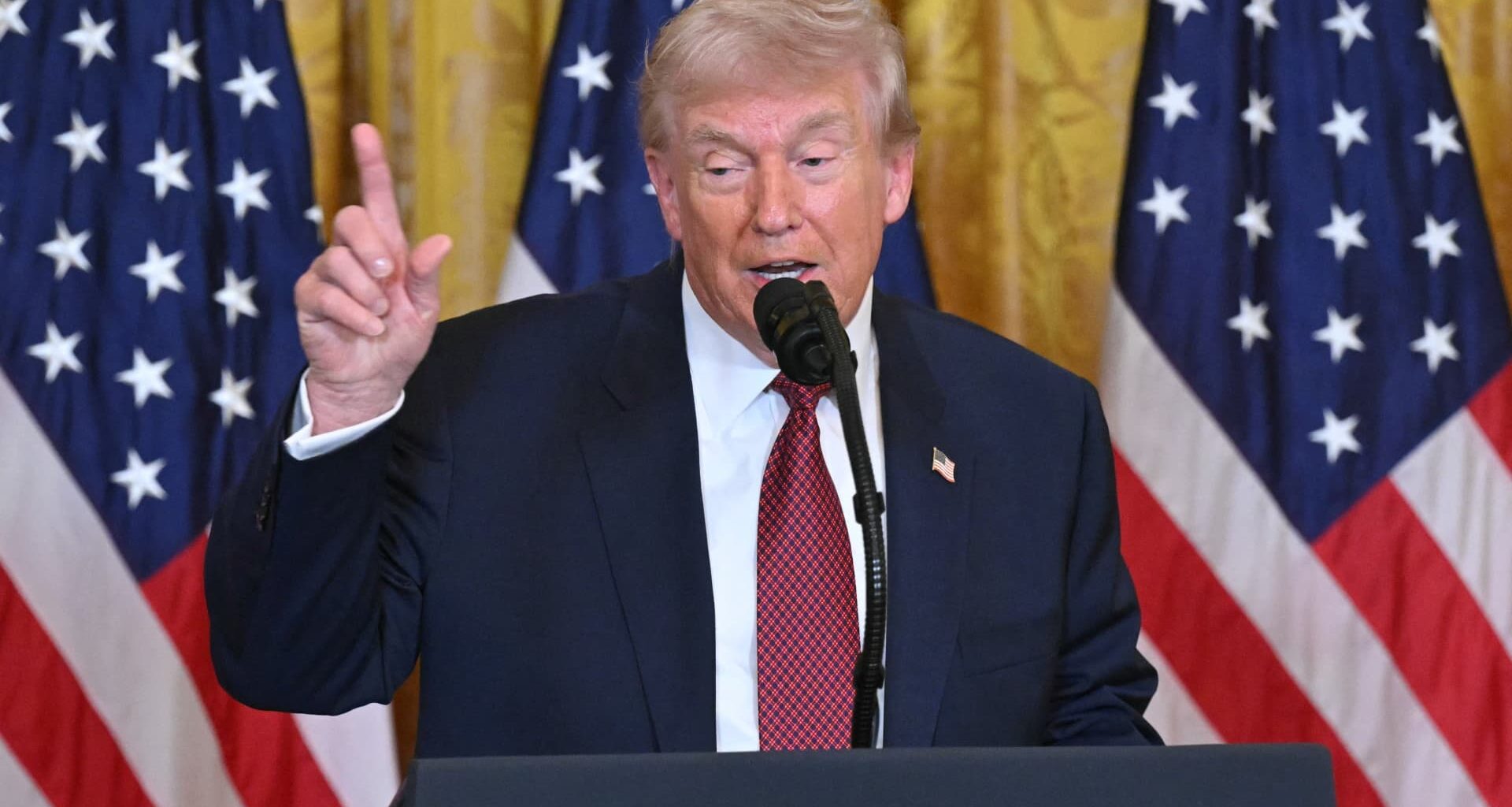 Trump orders Pentagon to buy power from coal plants