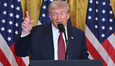 Trump orders Pentagon to buy power from coal plants