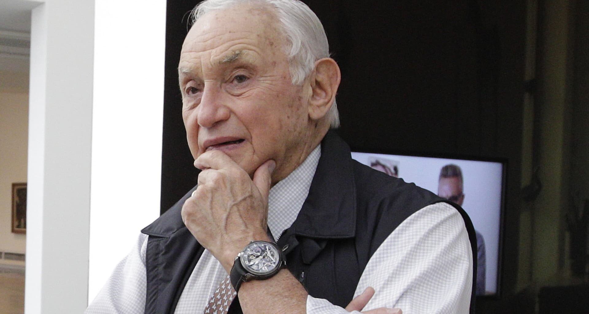 Les Wexner congressional deposition underway