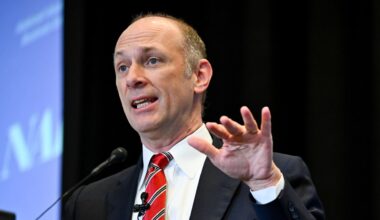 Fed's Goolsbee calls for a hold on cuts as current rate of inflation is 'not good enough'