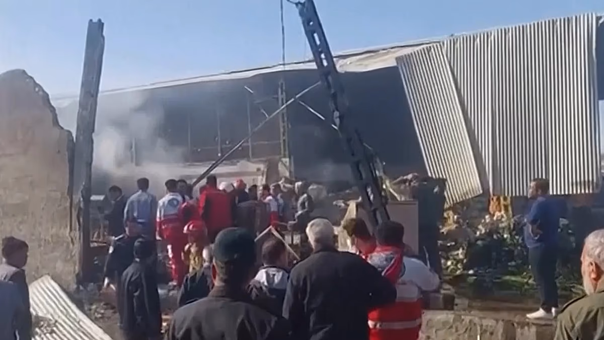 Military helicopter crashes into market in central Iran, killing four