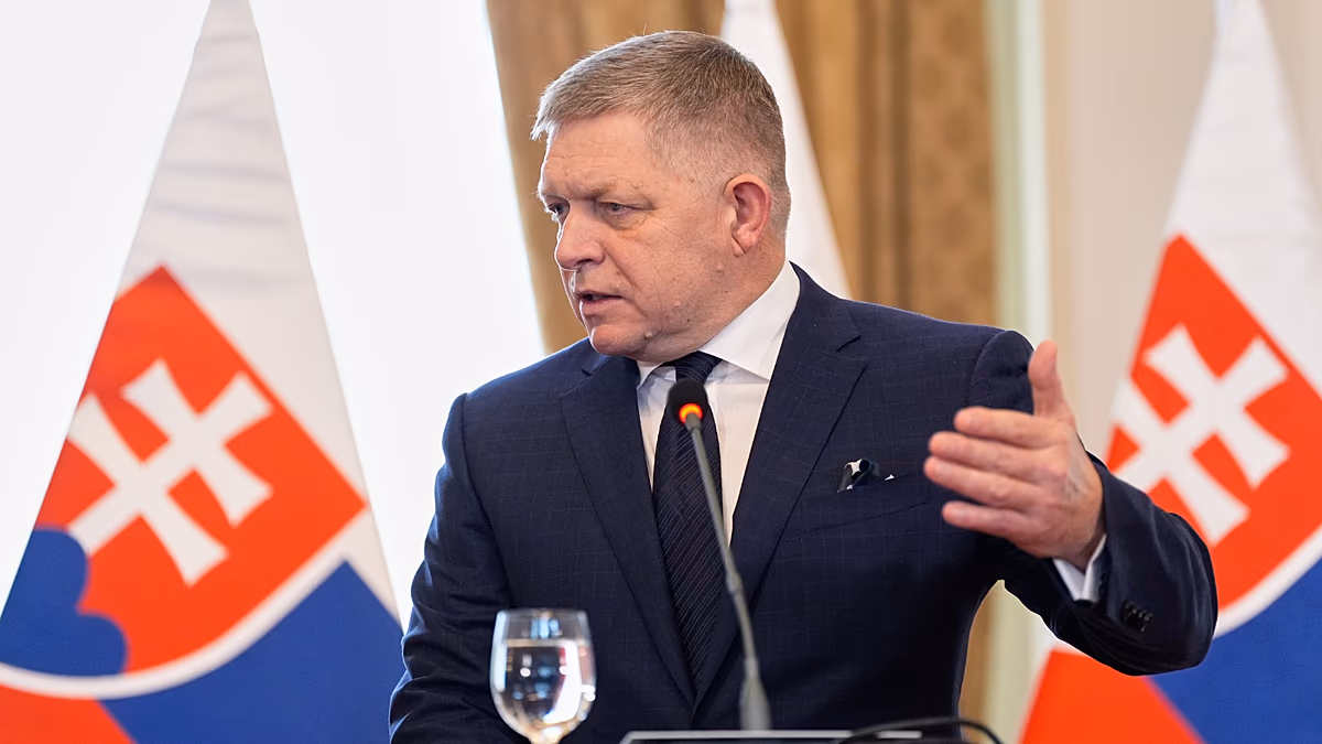 Slovakia's Fico threatens to cut off electricity supply to Ukraine unless Russian oil flows resume