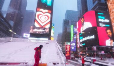 Snowfall intensifies in Northeast, with many stuck at home under blizzard warnings and travel bans :: WRAL.com