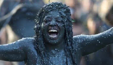 It's the World's Dirtiest Carnival Party