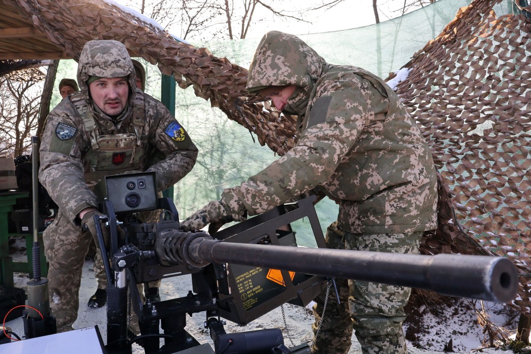 In Ukraine, Soldiers Freeze Sperm for Free—Just in Case