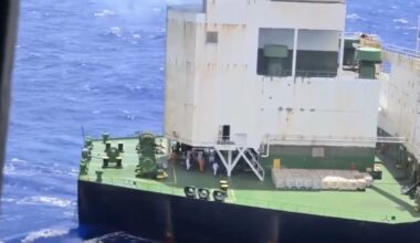 US Tracks Oil Tanker to Indian Ocean, Climbs Aboard