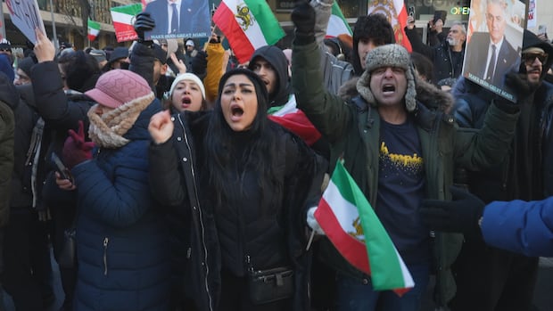 More than 100K rally in downtown Toronto in solidarity with Iranian protesters