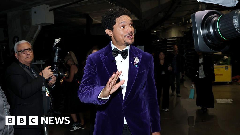 Trump threatens to sue Trevor Noah over Epstein joke at Grammys - BBC