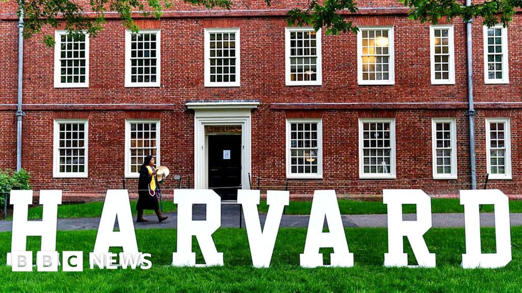 Trump seeks $1bn in damages from Harvard - BBC