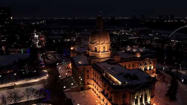 Thousands of Alberta government workers return to office Monday