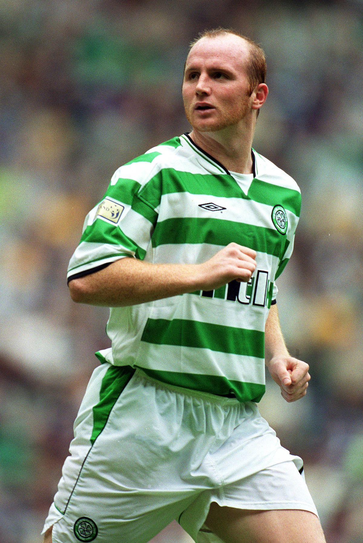 John Hartson during the Scottish Premiership match between Celtic and Heart Of Midlothian in 2001