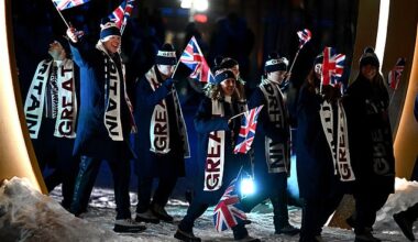 epa12711060 Team Great Britain parades during the Opening Ceremony of the Milano Cortina 2026 Winter Olympic Games at Livigno Snow Park in  Valtelina, Italy, 06 February 2026.  EPA/DAN HIMBRECHTS NO ARCHIVING, EDITORIAL USE ONLY AUSTRALIA AND NEW ZEALAND OUT