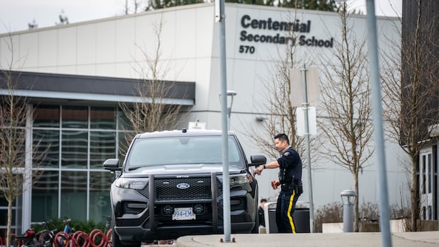 Coquitlam students face 3rd day of 'hold and secure' procedures as police respond to threats