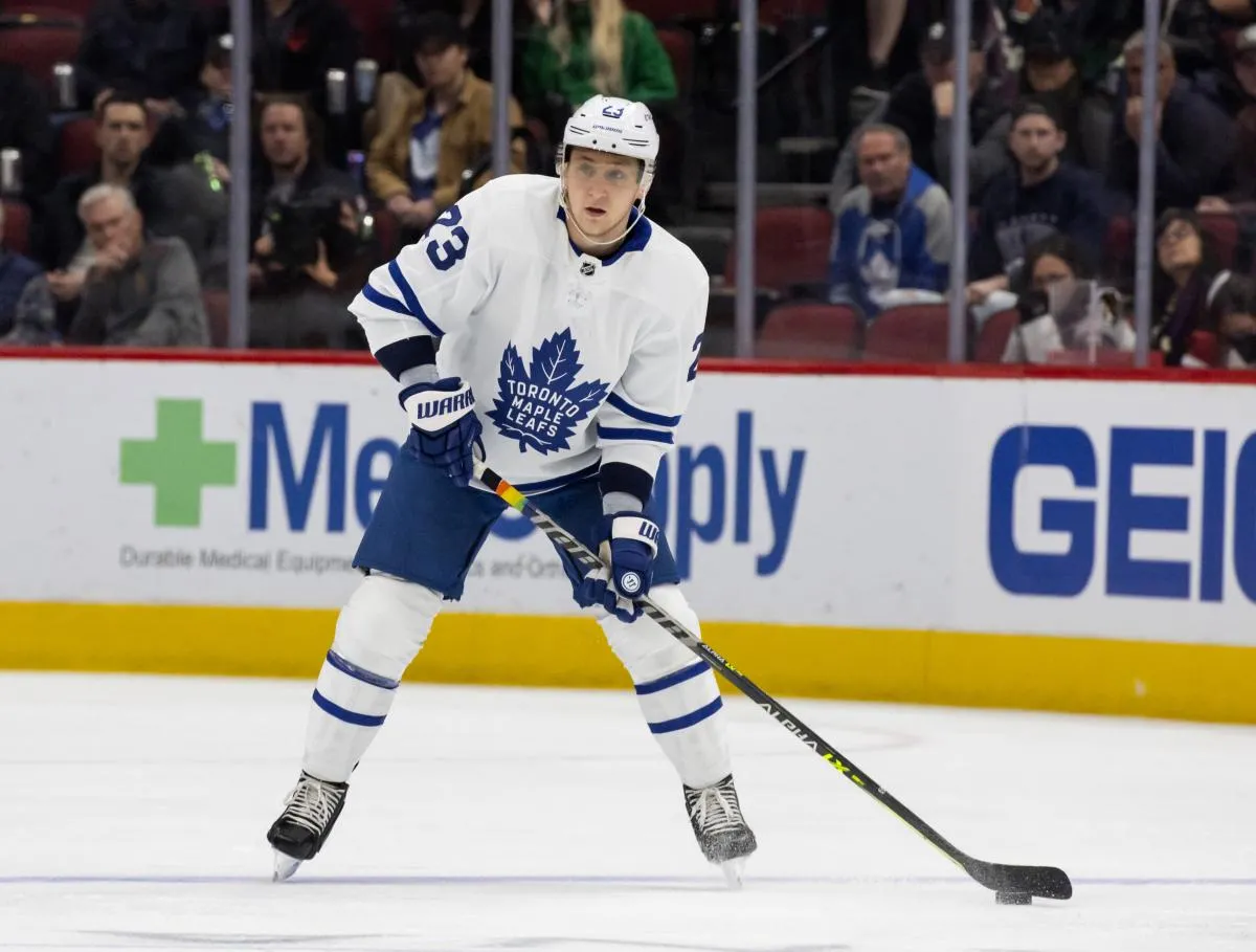 Former Leafs defenceman signs new deal to continue his NHL career