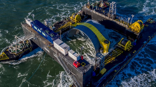 Provincial officials still trying to find way to raise abandoned tidal turbine