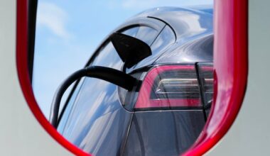 Ottawa commits $84M to install more than 8,000 EV chargers