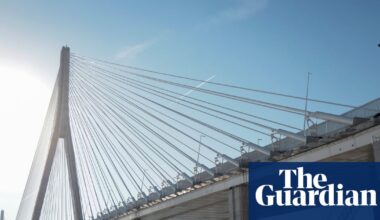 Mark Carney reminds Trump that Canada paid for key border bridge US president says he won’t open | Donald Trump