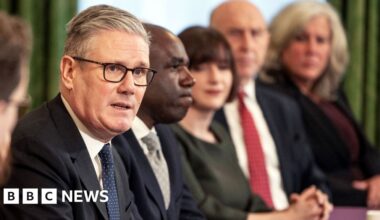 Henry Zeffman: Six key questions about Keir Starmer's future - BBC