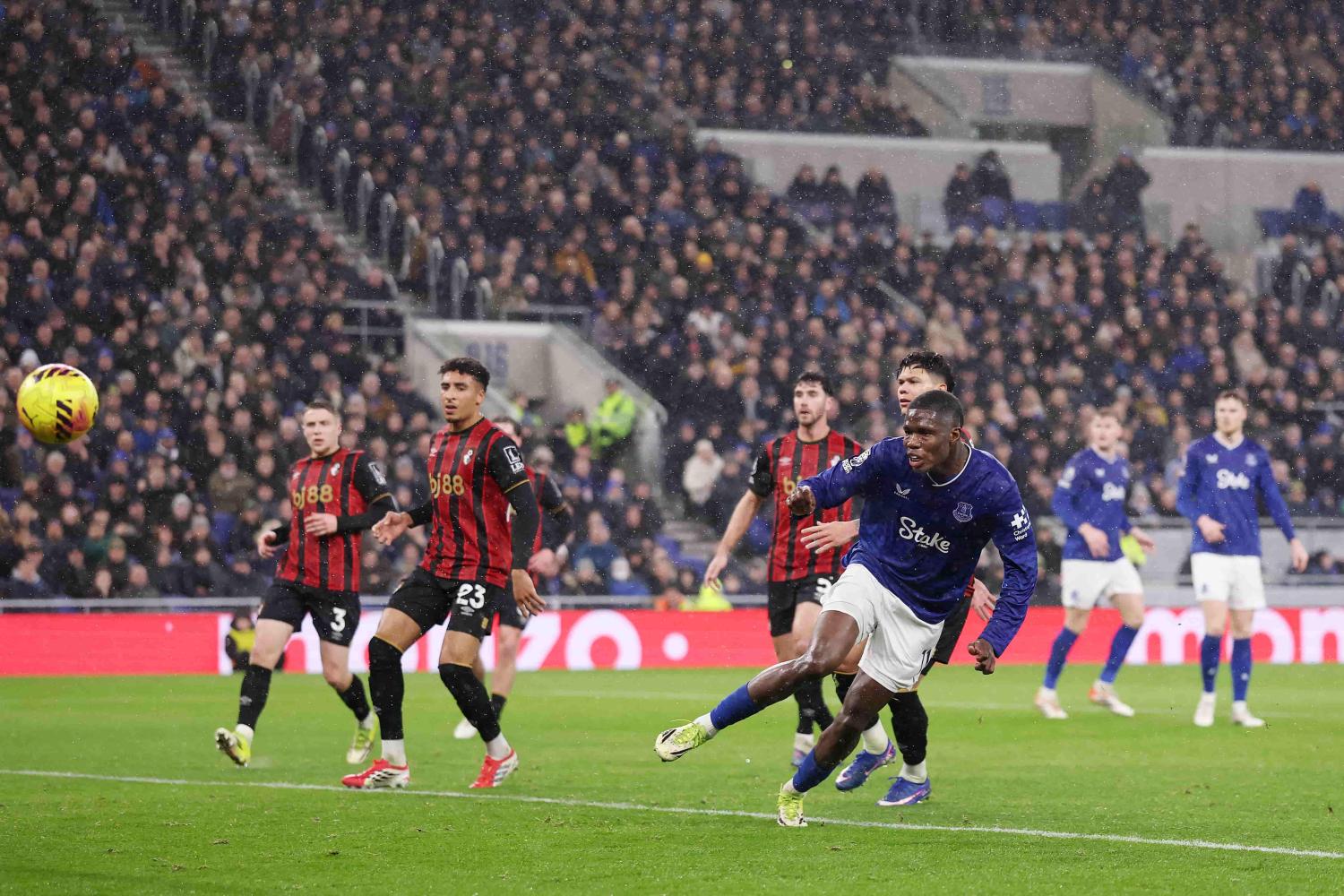 Barry’s missed chances haunt the Blues